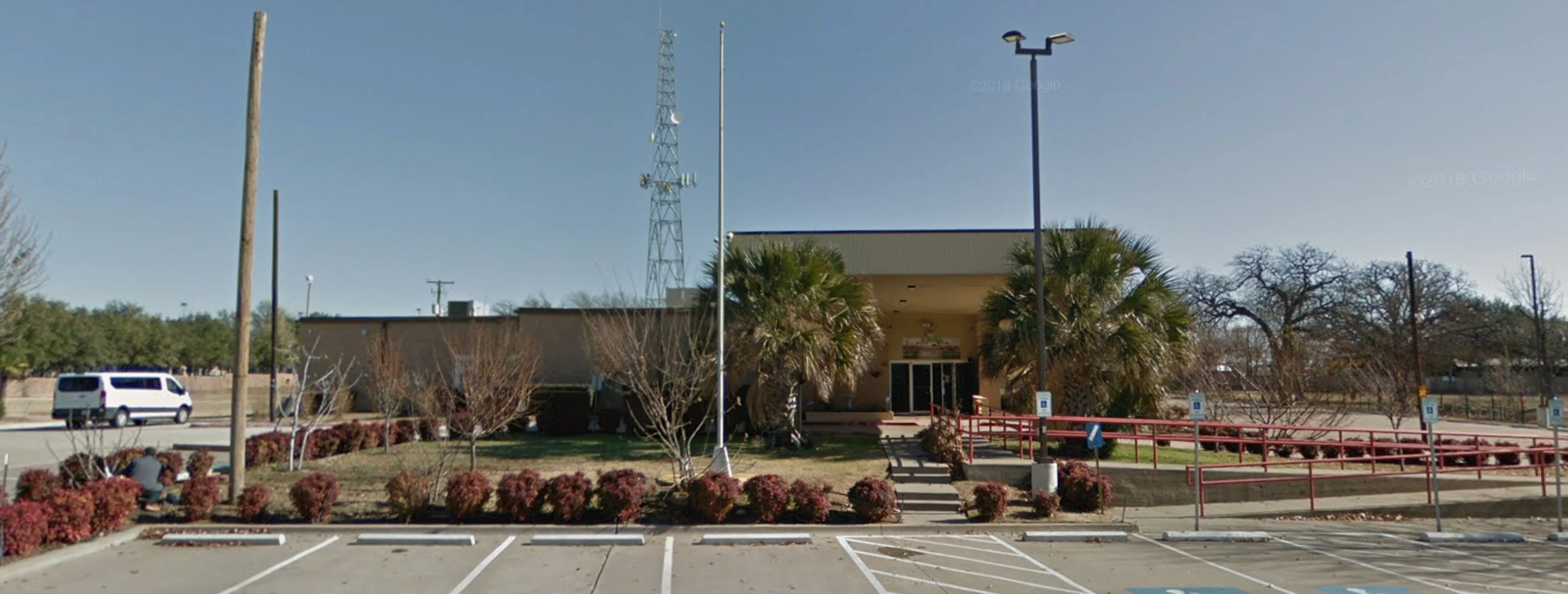 Exterior view of Dar El-Eman Islamic Center Arlington building